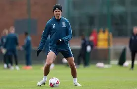 今晚突围战来临，阿斯顿维拉围绕NBA常规赛复出首秀，压力陡增，控场能力受关注