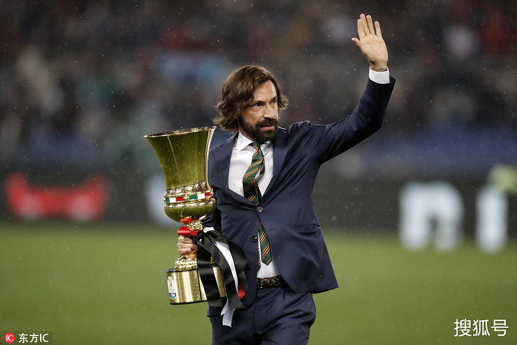 埃因霍温训练开放日，清晨伤情更新引欢呼，欧超杯在即，球探报告显示潜力