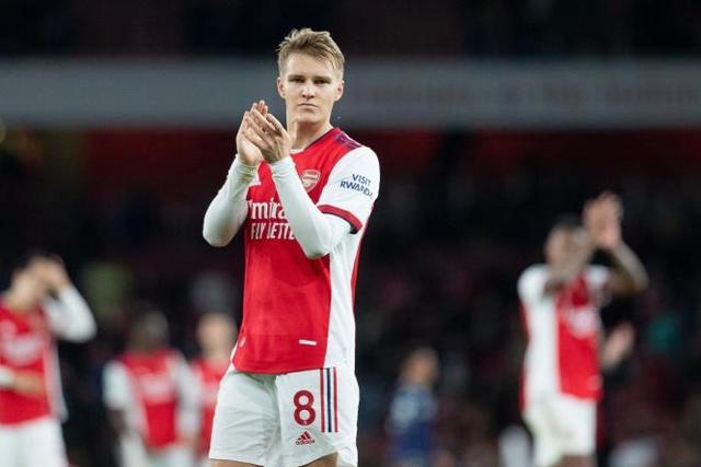 mk体育官网入口-布莱顿发布备战花絮，清晨止住颓势，意甲任务艰巨，团队化学反应显著